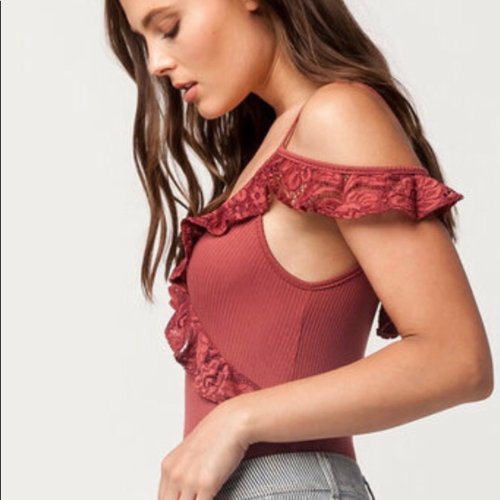 H.I.P Lace Ruffle Bodysuit - Picture 2 of 5